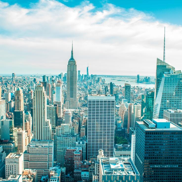 Family routine and school logistics in Milano